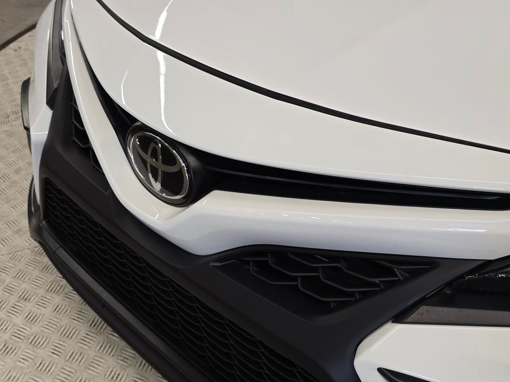 Used 2023 White Toyota SE image 13