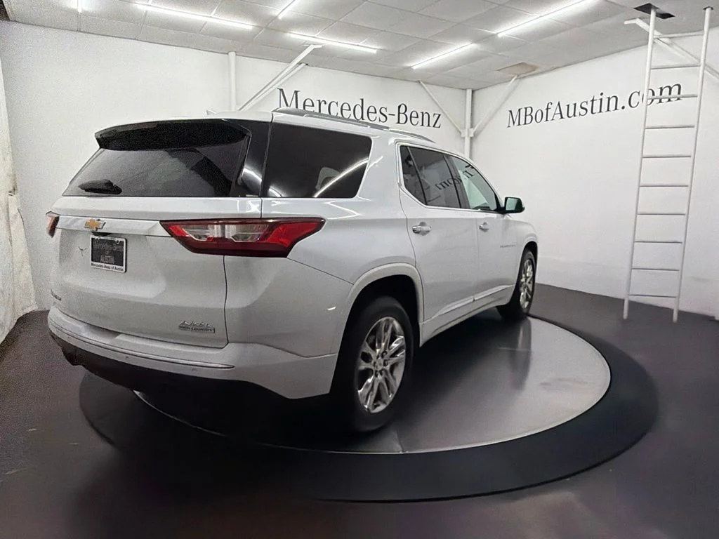Used 2019 Beige Chevrolet High Country image 7