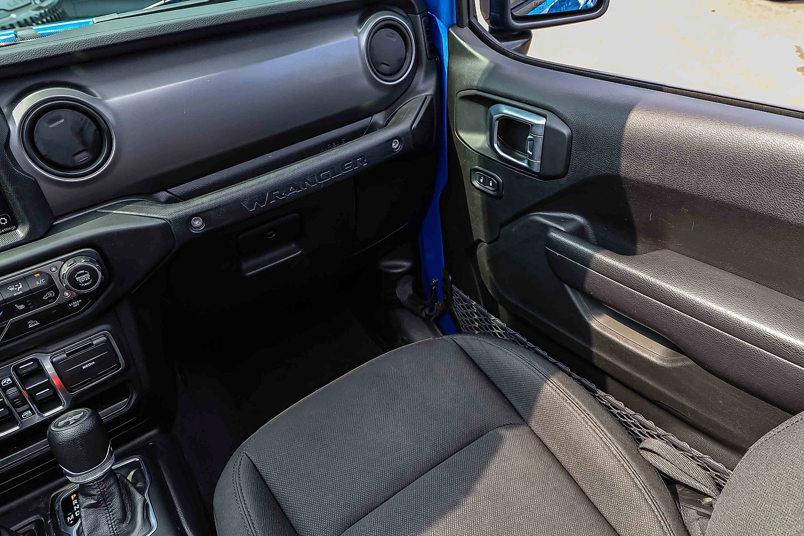 Used 2023 Hydro Blue Pearlcoat Jeep Willys image 18