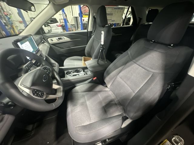 New 2026 Agate Black Metallic Ford Active image 17