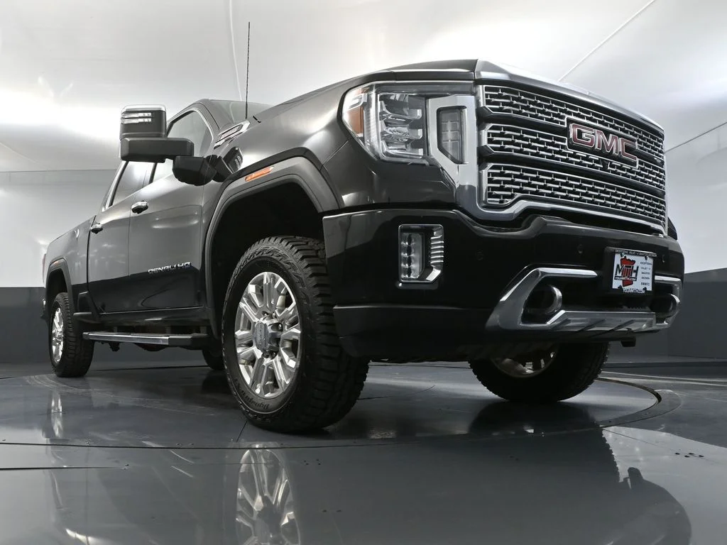 Used 2023 Black GMC Denali image 61