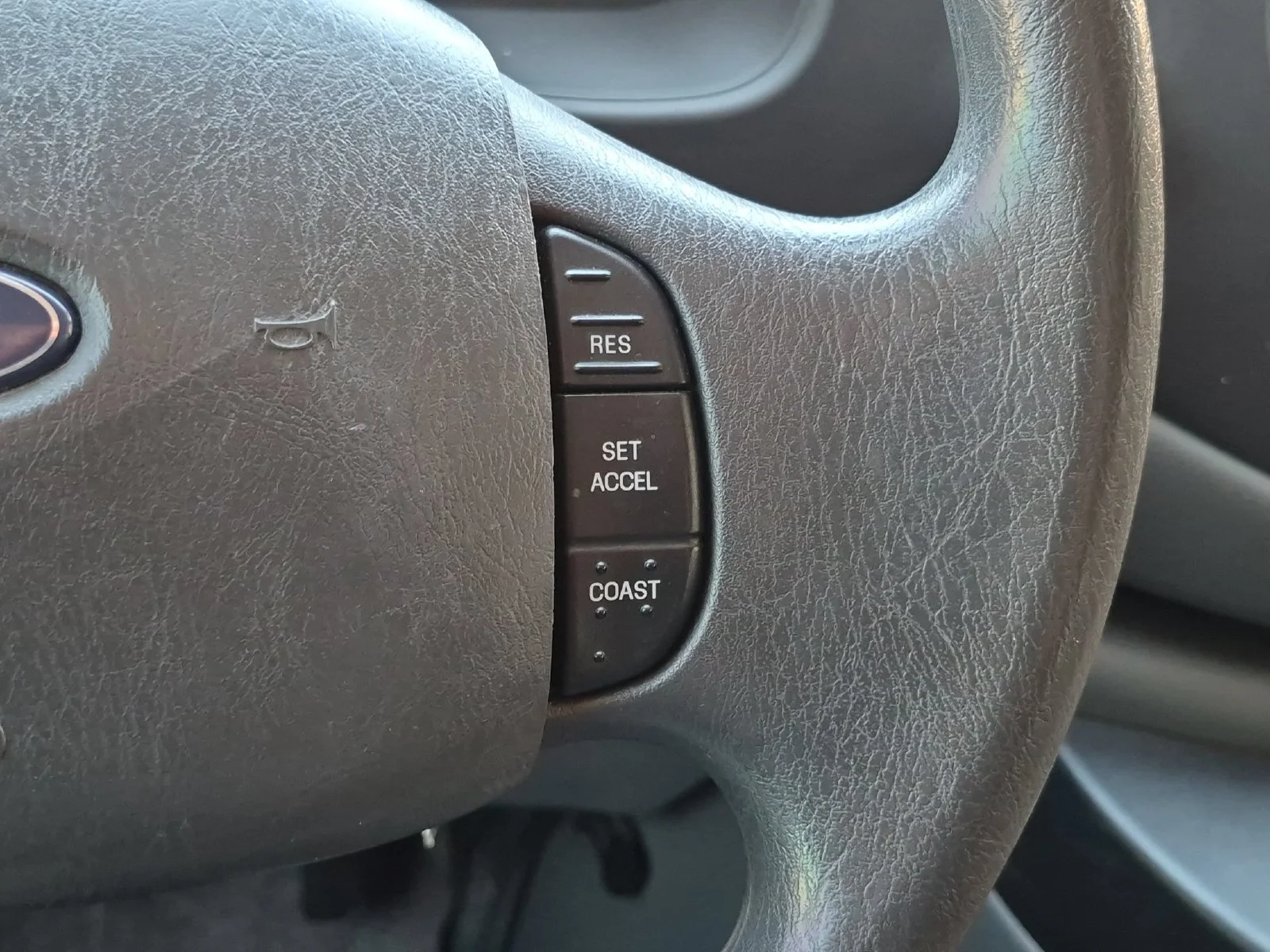 Used 2008 White Ford  image 15