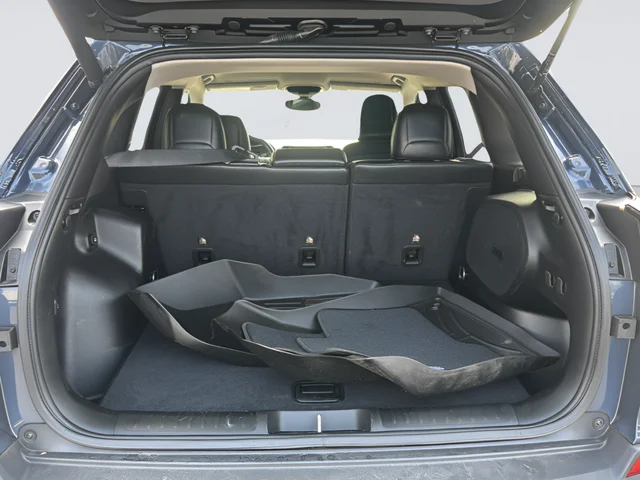 Used 2019 Blue Jeep Limited image 16