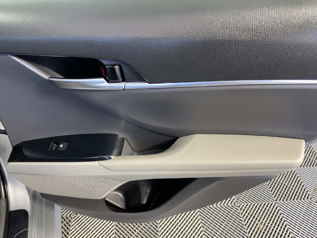 Used 2020 Silver Toyota LE image 26