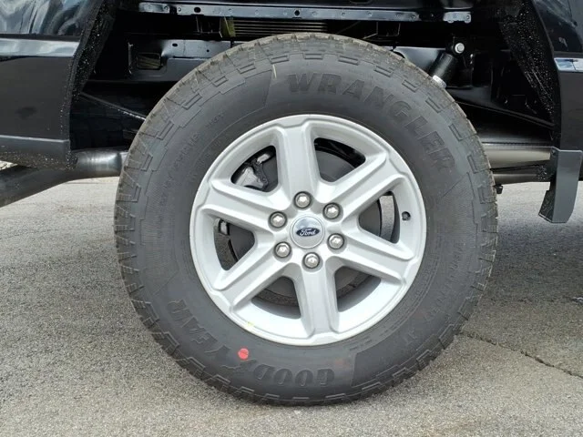 New 2026 Agate Black Metallic Ford XLT image 30