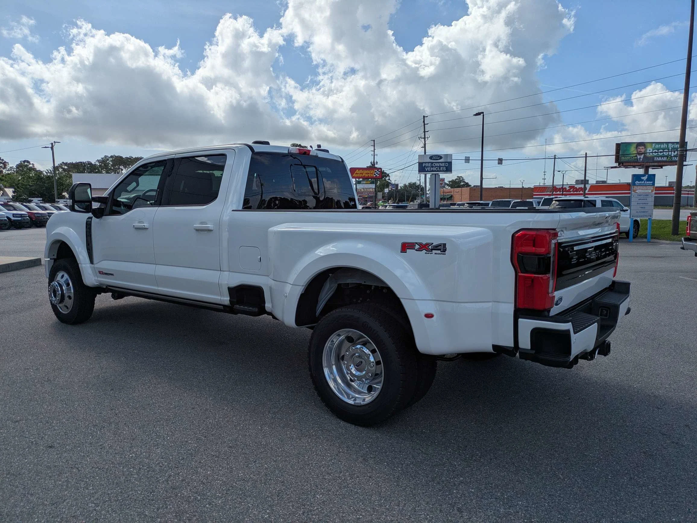 New 2026 Star White Metallic Tri-Coat Ford F-450® Platinum® image 6
