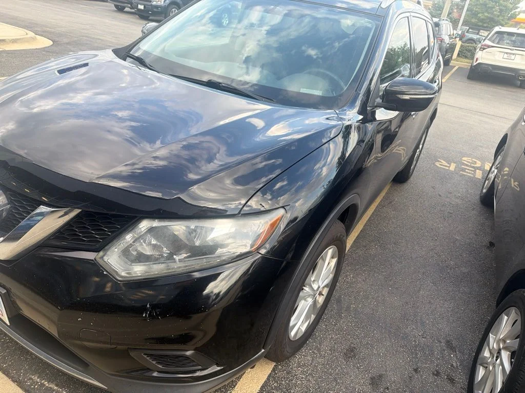 Used 2014 Black Nissan SV image 3