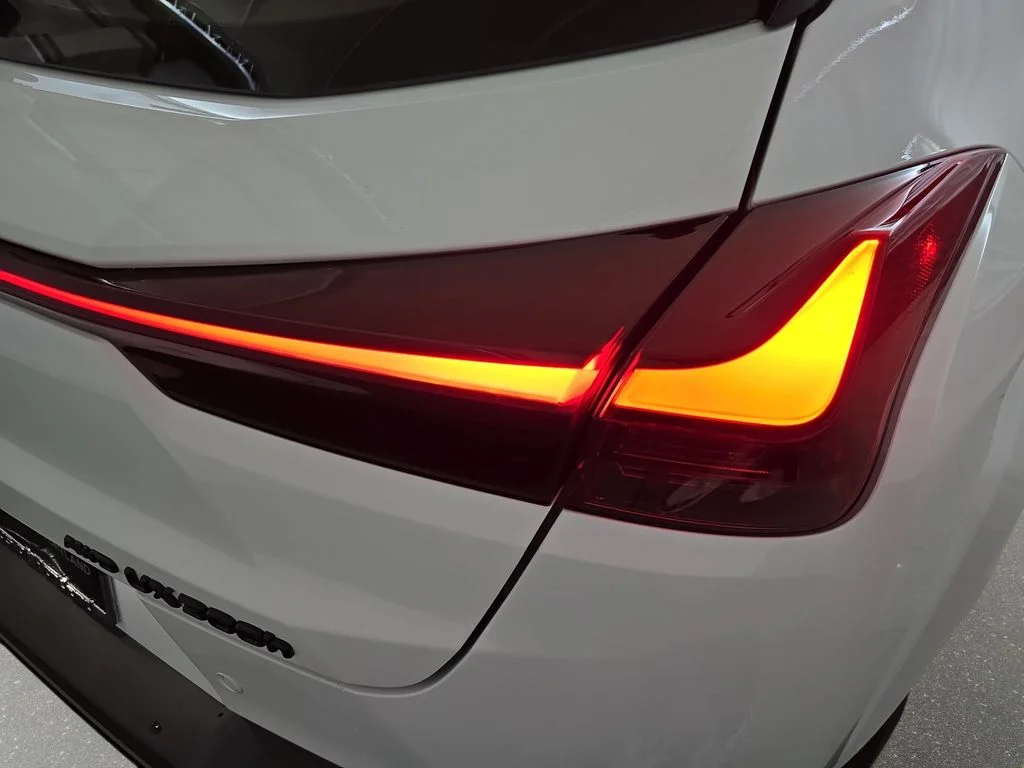 New 2026 Ultra White with Obsidian roof Lexus F SPORT DESIGN AWD image 31