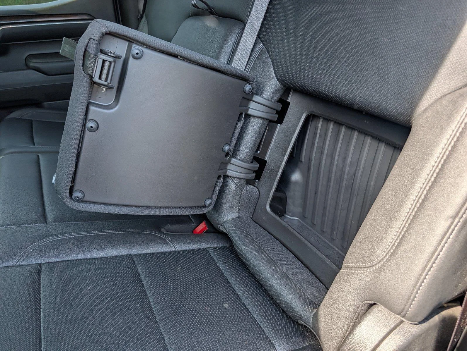 Used 2023 Volcanic Red Tintcoat GMC SLT image 33
