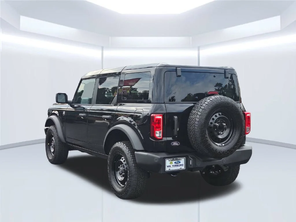 New 2026 Shadow Black Ford Big Bend® image 18