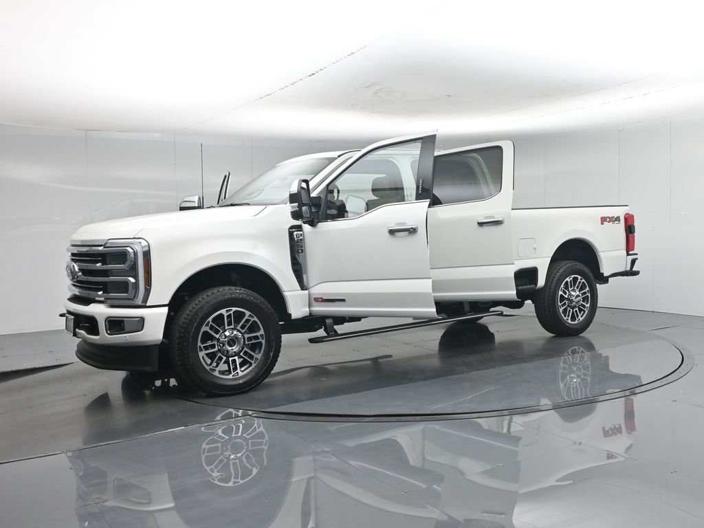 New 2026 Star White Metallic Tri-Coat Ford Platinum image 5