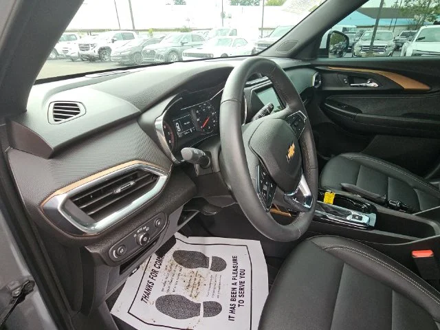 Used 2023 Gray Chevrolet ACTIV image 12