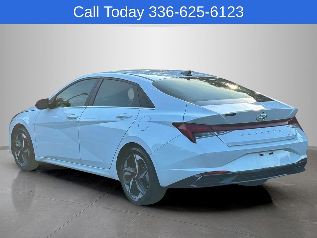 Used 2022 Gray Hyundai Limited image 3