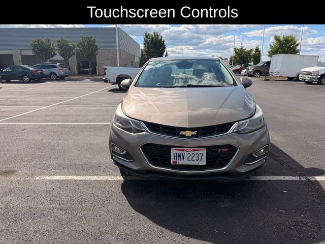 Used 2018 PEPPERDUST METALLIC Chevrolet Premier image 9