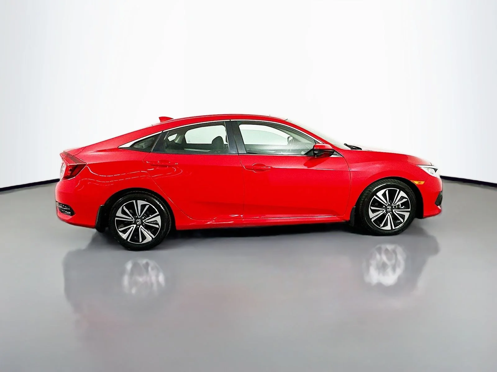 Used 2017 Rallye Red Honda EX-L image 9