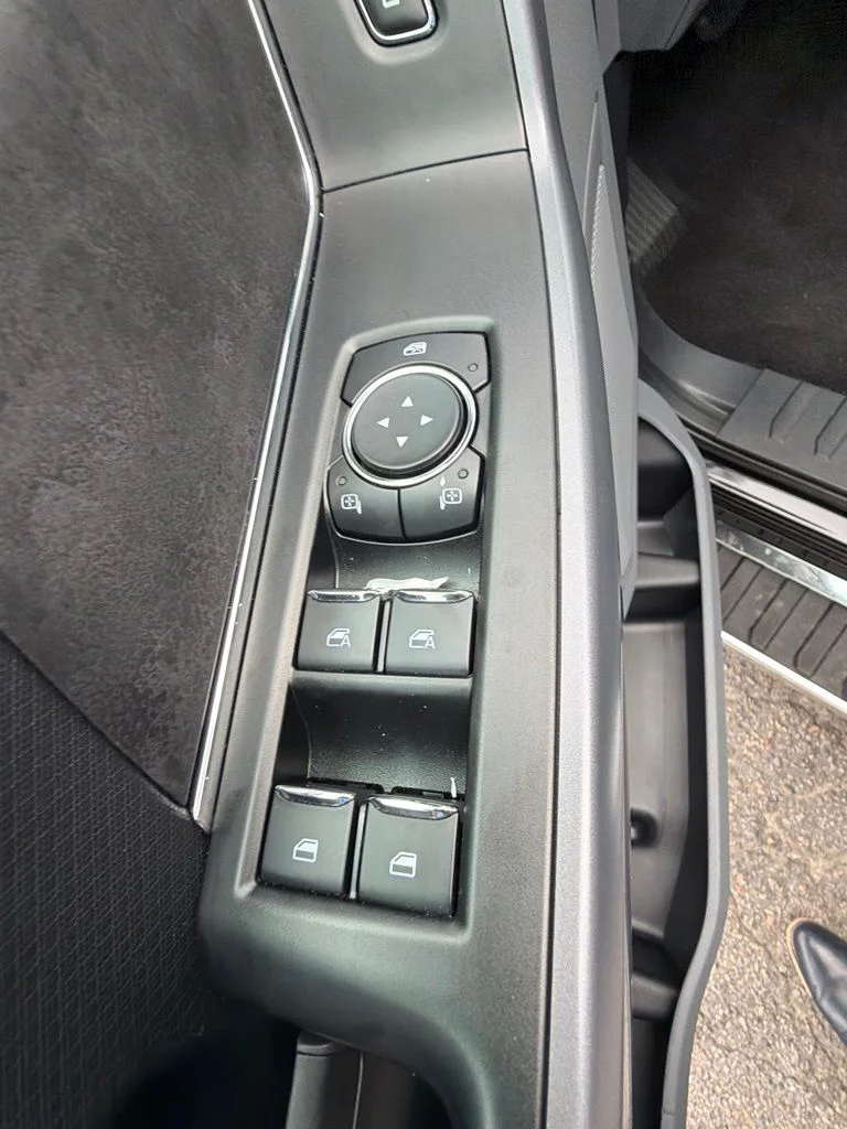 Used 2025 Black Ford XLT image 16