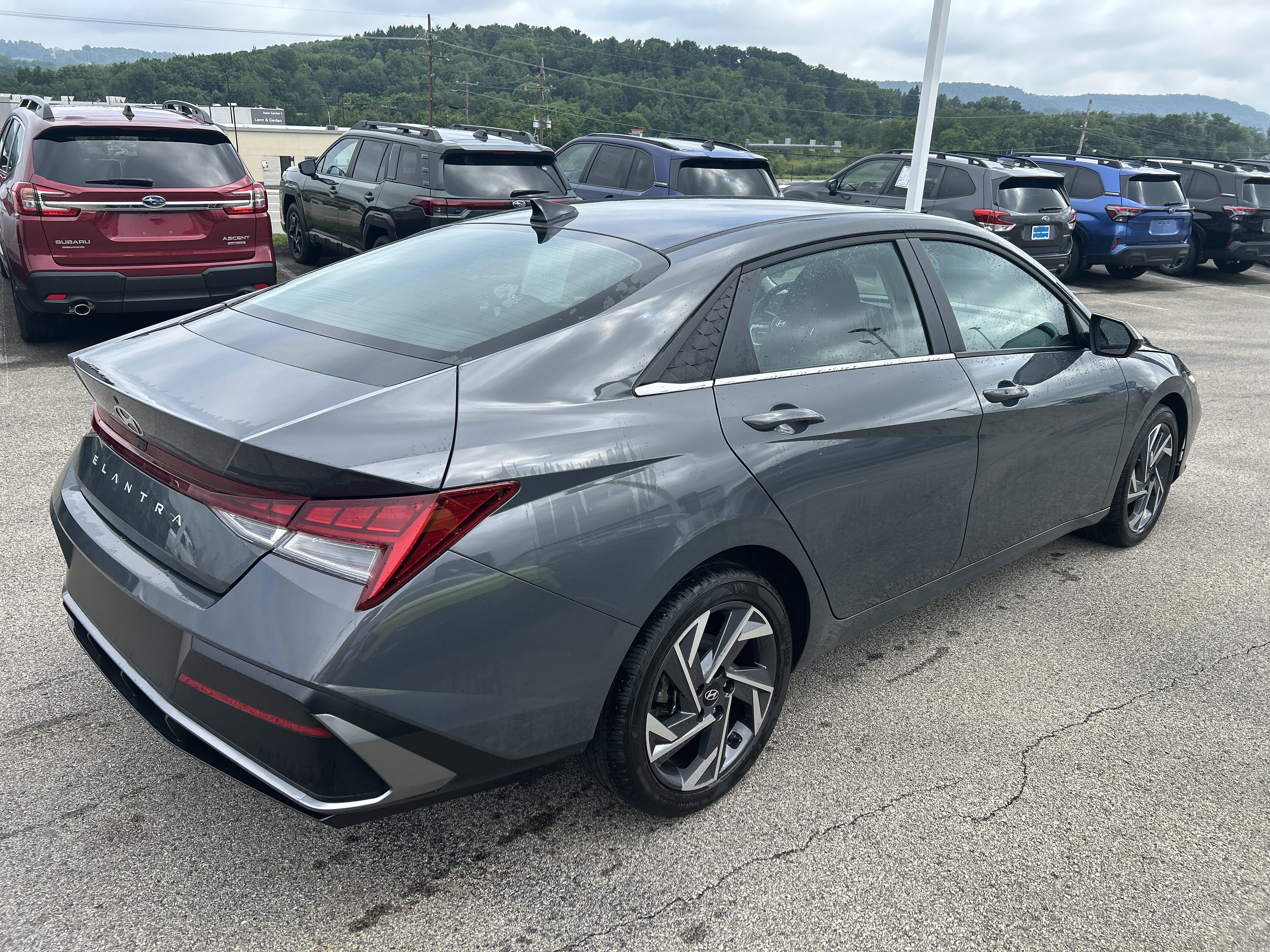 Certified Used 2025 Ecotronic Gray Hyundai SEL Convenience image 4