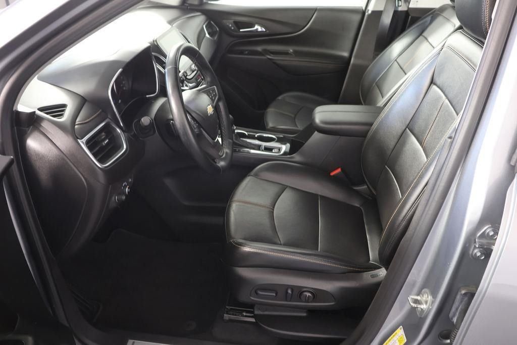 Used 2023 Gray Chevrolet Premier image 21