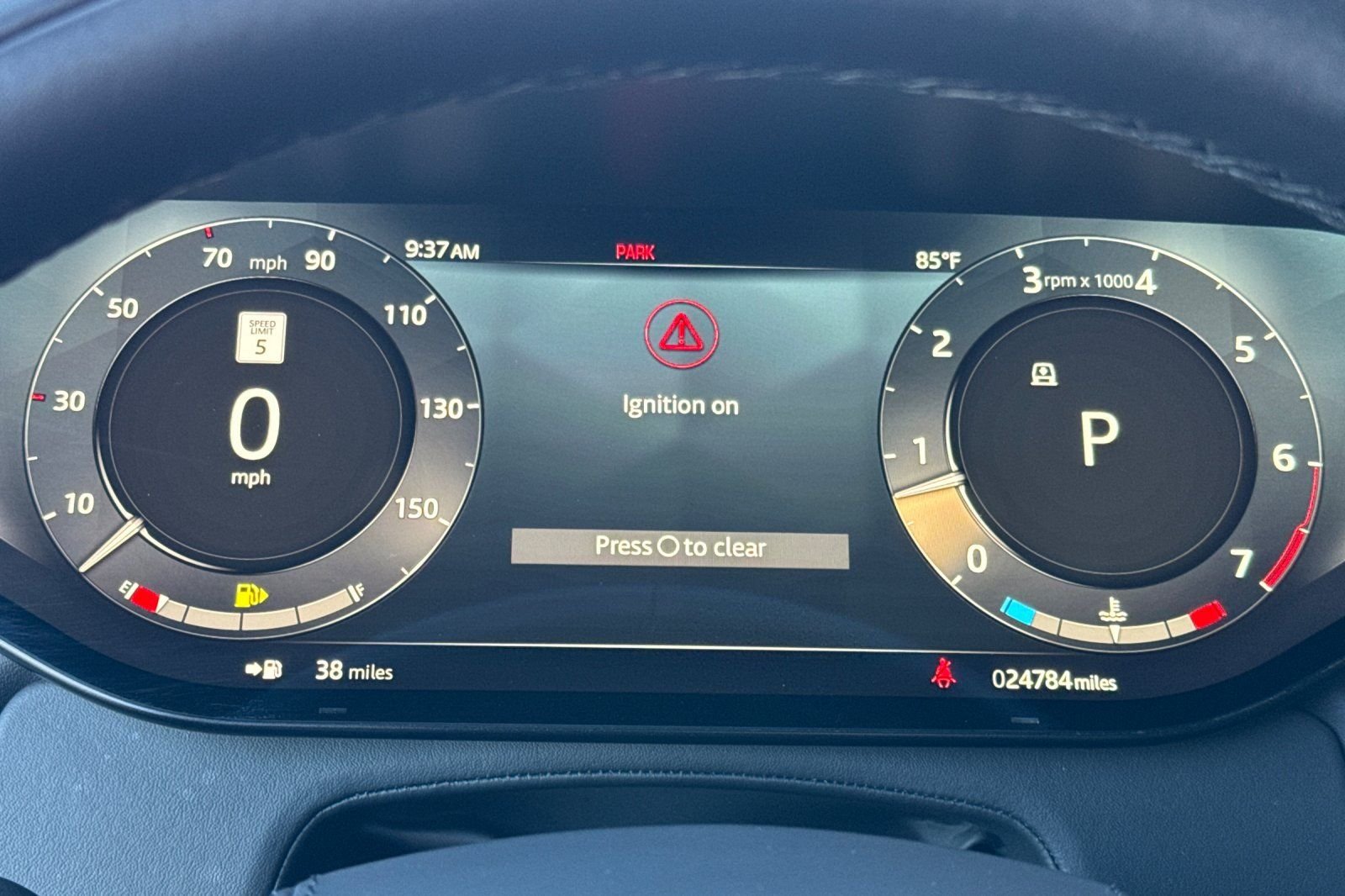 Used 2023 Gray Land Rover SE image 30