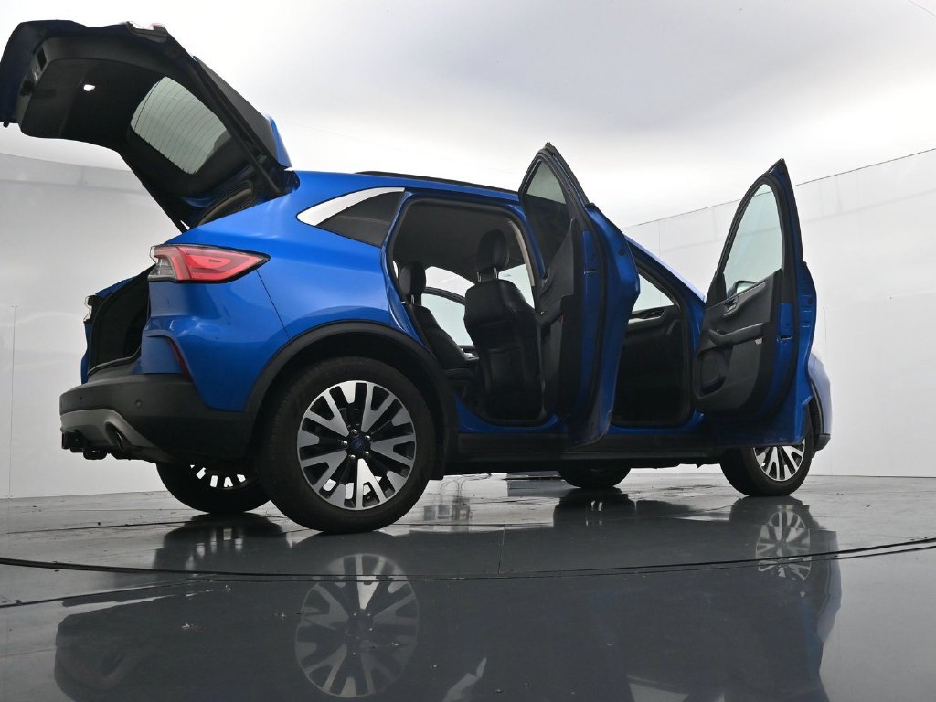 Used 2020 Blue Ford SEL image 29