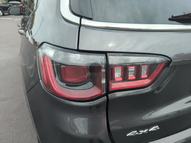 Used 2024 Gray Jeep Limited image 18