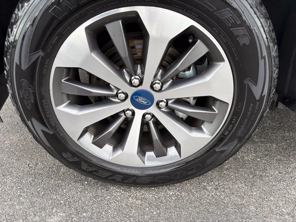 Used 2018 Oxford White Ford XL image 8