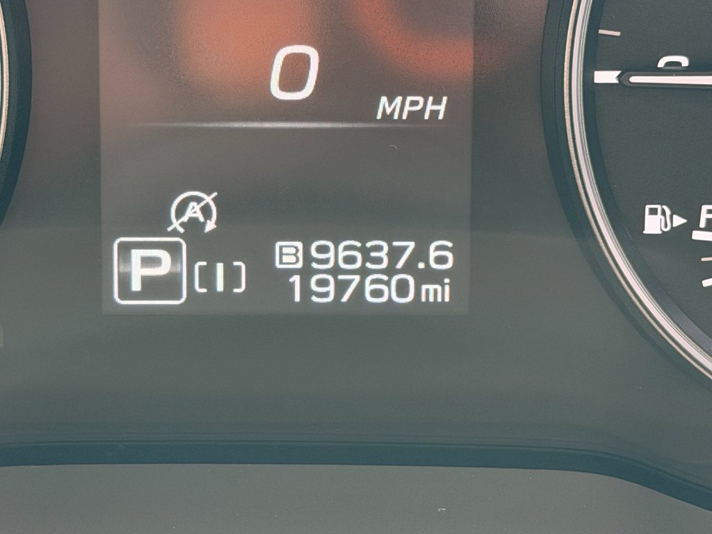 Used 2025 Magnetite Gray Metallic/Crystal Black Silica Subaru Premium image 27