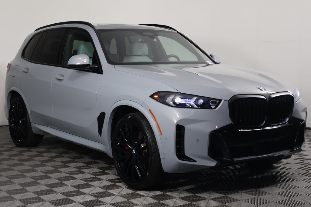 Certified Used 2026 Brooklyn Grey Metallic BMW xDrive40i image 3