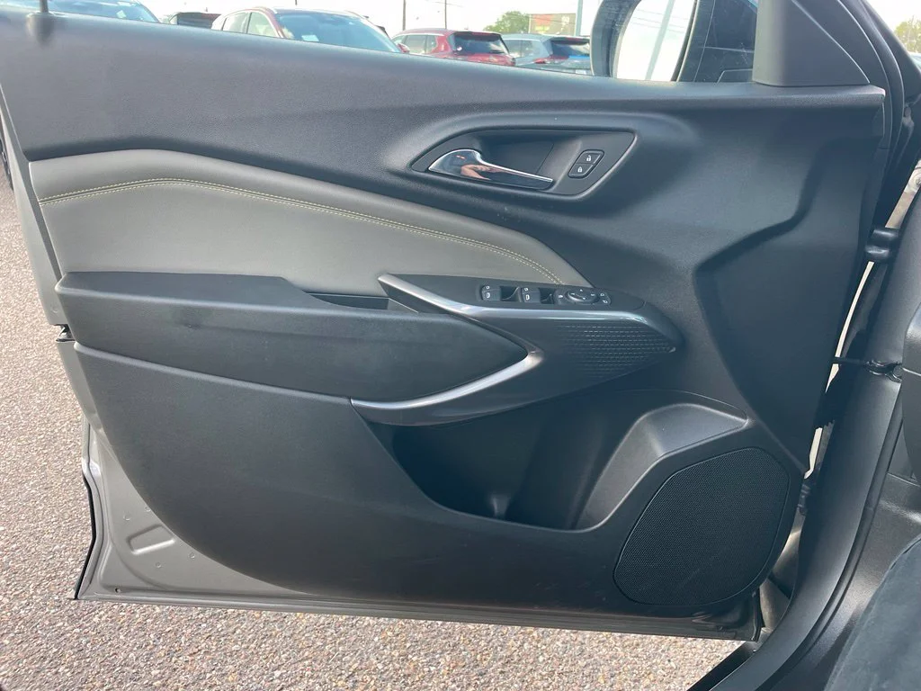 Used 2024 Gray Chevrolet ACTIV image 13