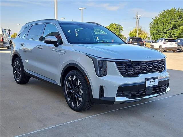 New 2026 Ivory Silver KIA SX Front-Wheel Drive image 4