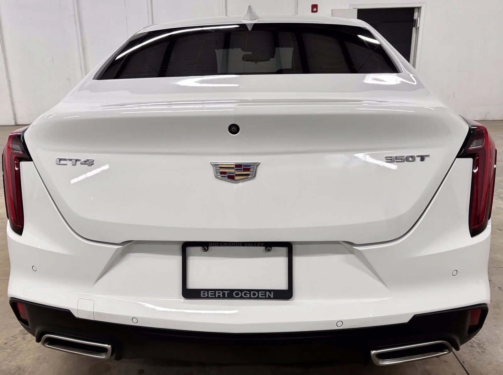 Used 2024 White Cadillac Luxury image 5
