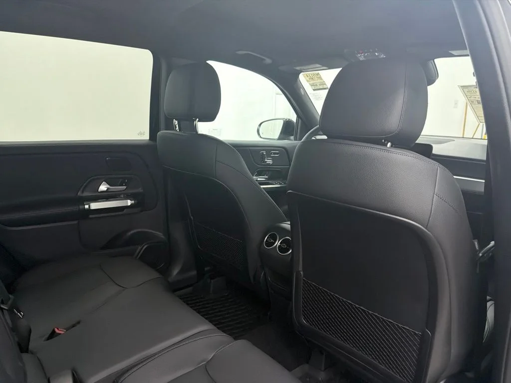 New 2026 Black Mercedes-Benz GLB 250 image 24