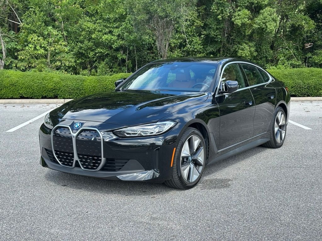 2023 BMW i4 eDrive35's photo
