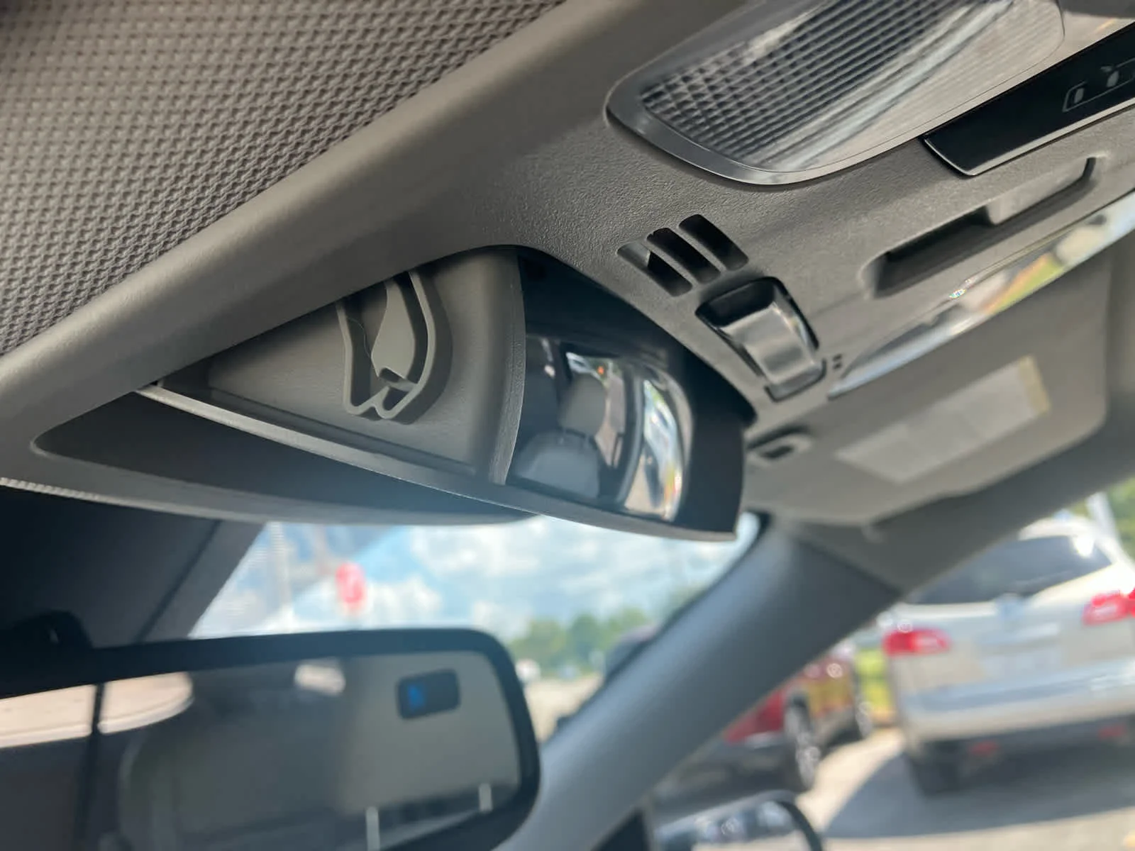 Used 2020 Midnight Black Metallic Toyota XLE image 21