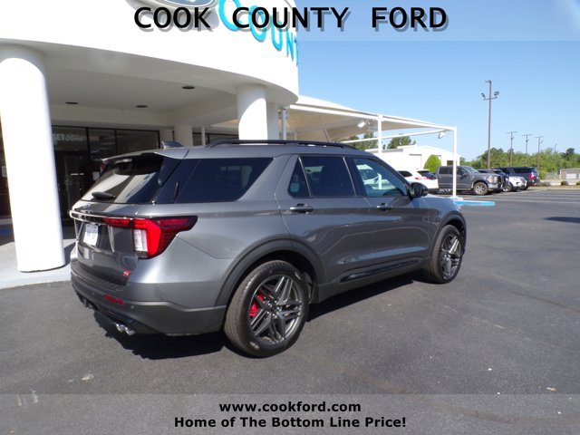 Used 2025 Carbonized Gray Metallic Ford ST image 9