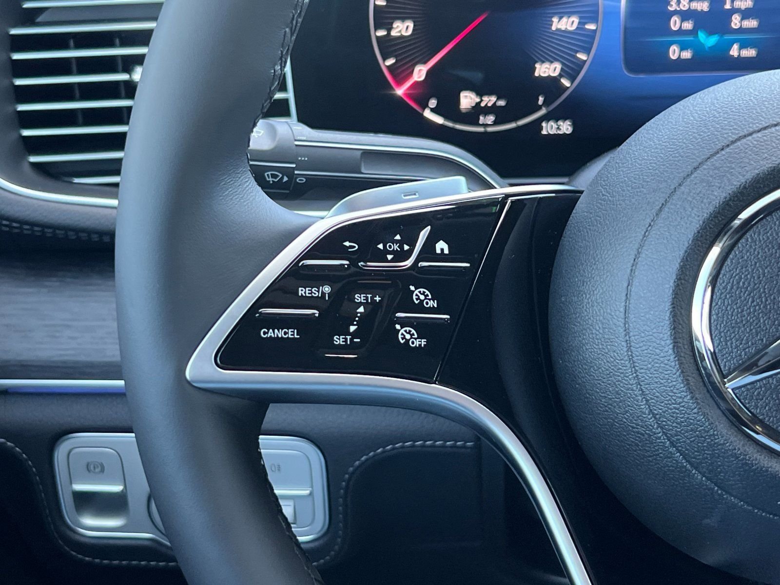 New 2026 MANUFAKTUR Alpine Grey Mercedes-Benz 450 Coupe image 29