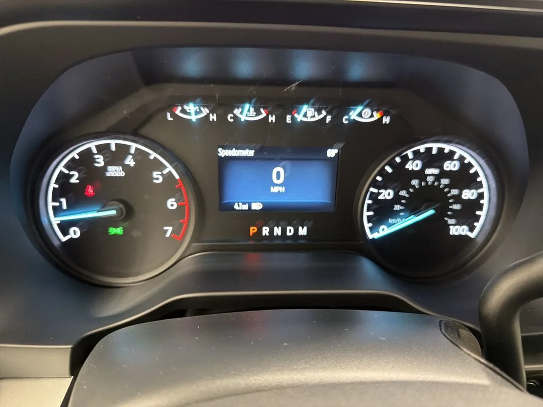 New 2027 Agate Black Metallic Ford F-250® XLT image 21