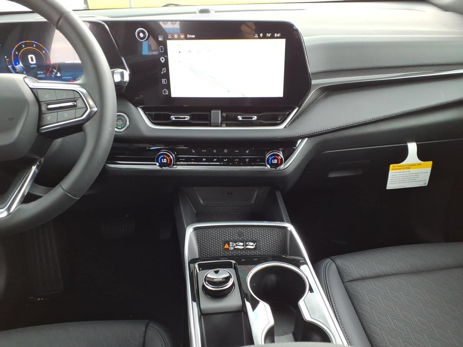 2026 Chevrolet Equinox LT - Photo 13