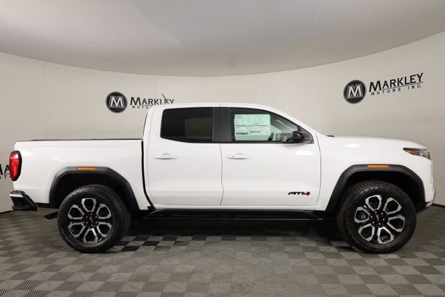 2025 GMC Canyon AT4 - Photo 43