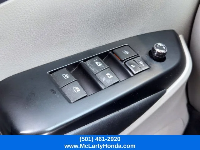 Used 2018 Blizzard Pearl Toyota XLE image 35
