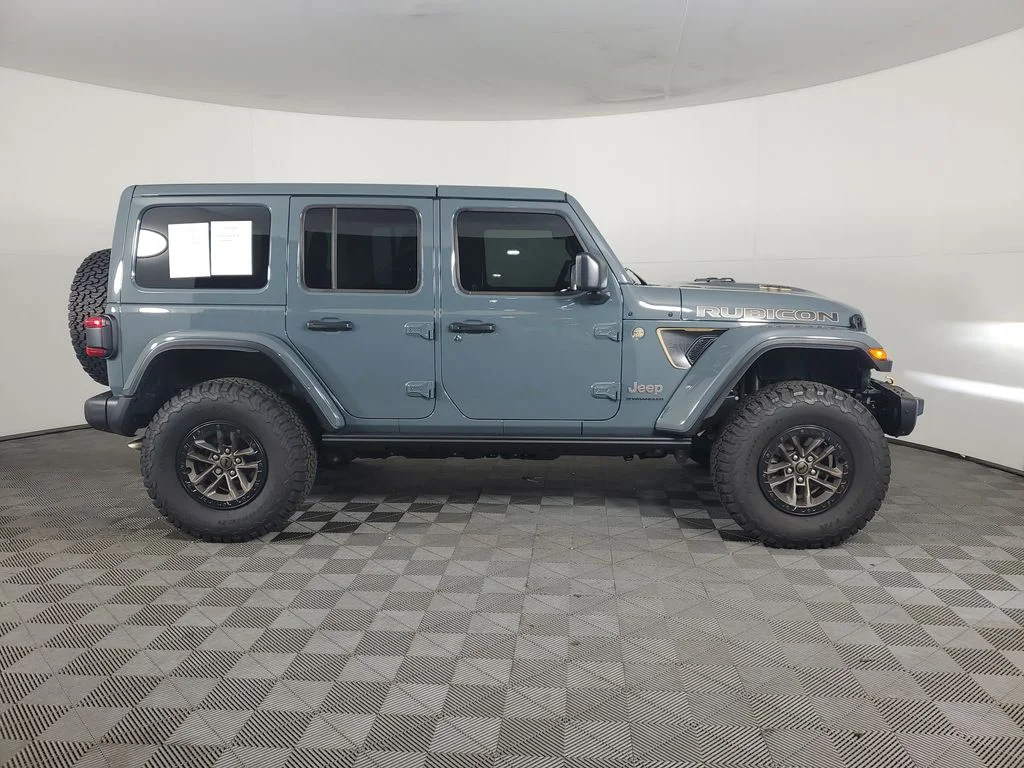 2025 Jeep Wrangler 4-Door Rubicon 392 Final Edition - Photo 3
