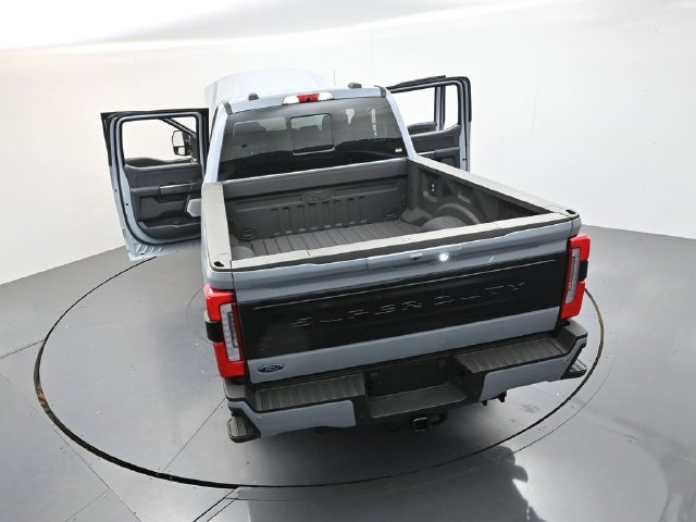 New 2026 Glacier Gray Metallic Tri-Coat Ford F-250® Platinum® image 53