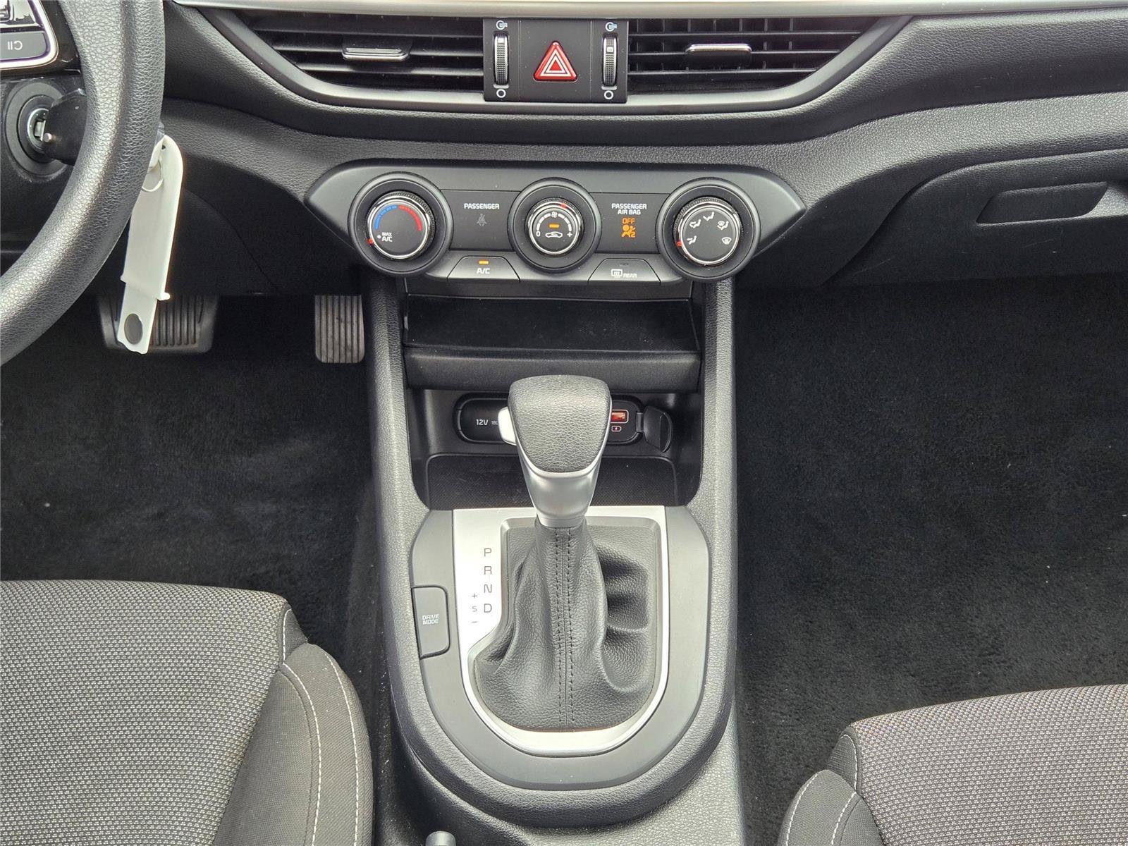 Used 2024 Snow White Pearl Kia LXS image 14