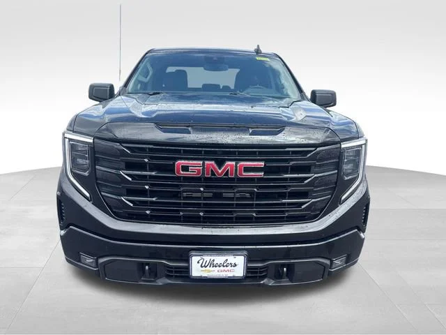 Used 2024 Onyx Black GMC Elevation image 10