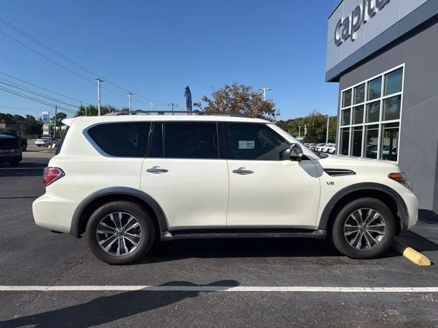 Used 2018 White Nissan SL image 9