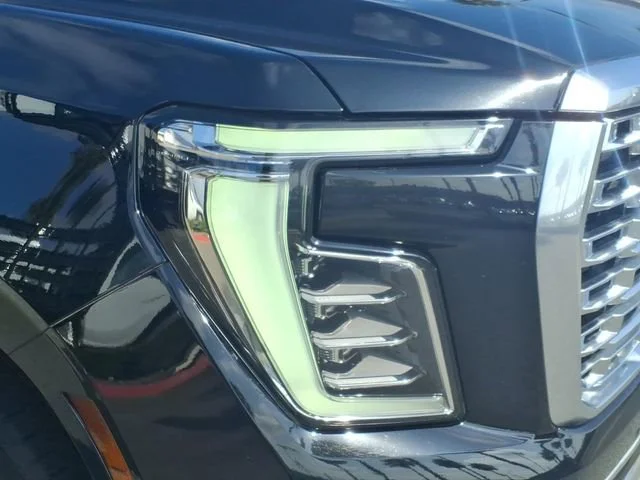 Used 2025 Onyx Black GMC Denali image 2