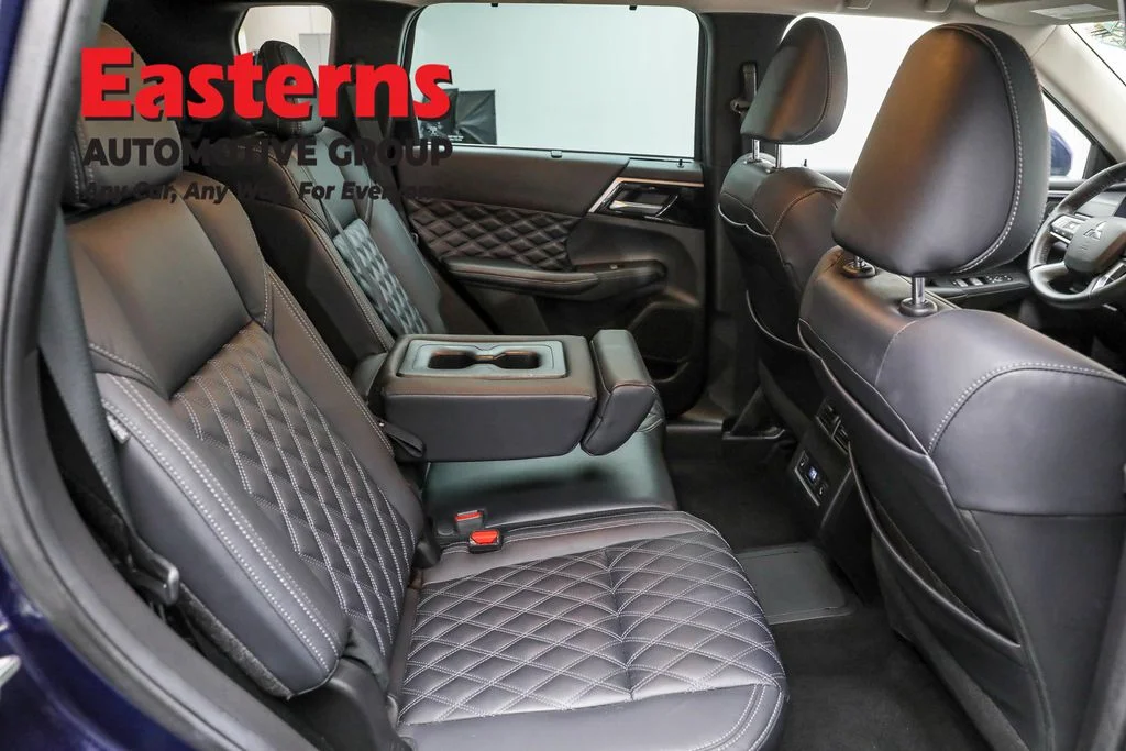Used 2023 Blue Mitsubishi SEL image 22