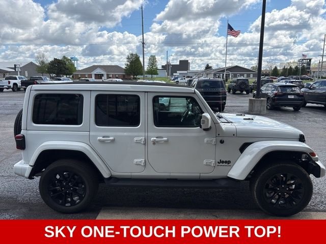 Used 2023 White Jeep Sahara image 7
