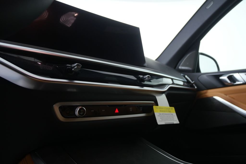 New 2026 Manhattan Green Metallic BMW xDrive40i image 20