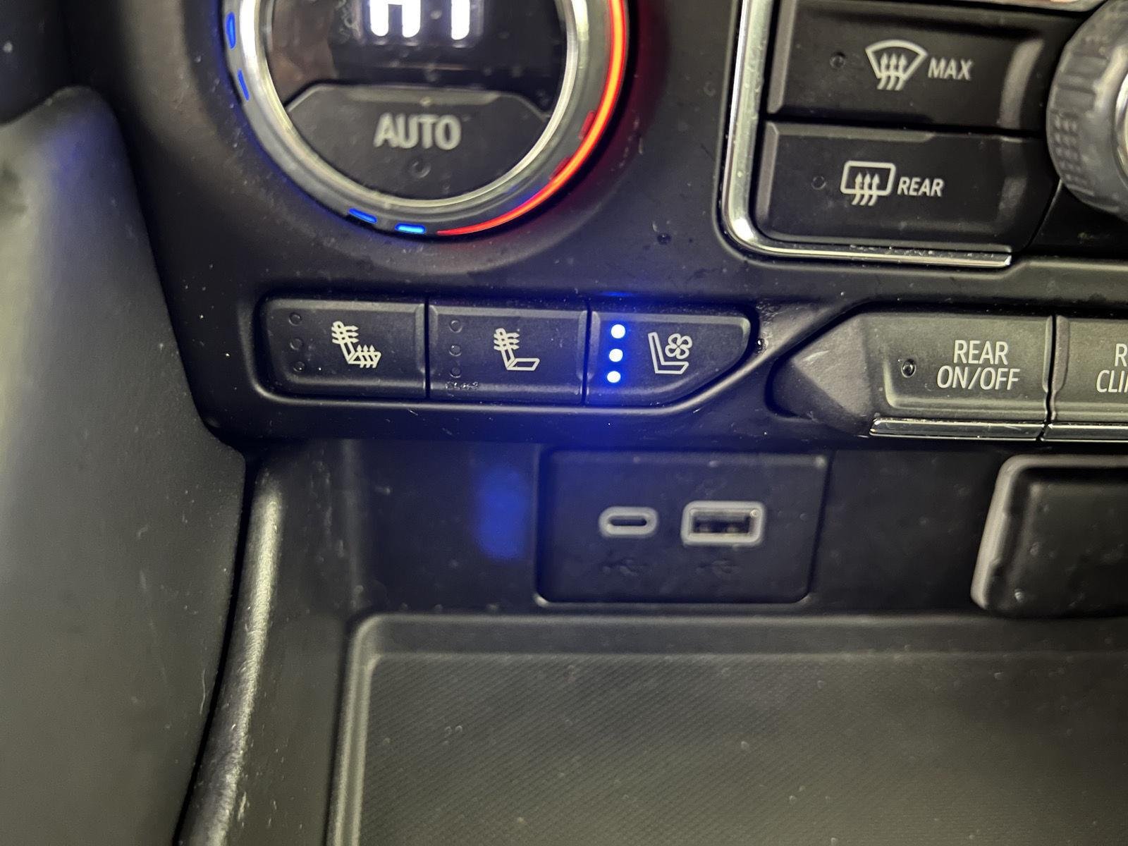 Used 2023 Auburn Metallic Chevrolet Premier image 21